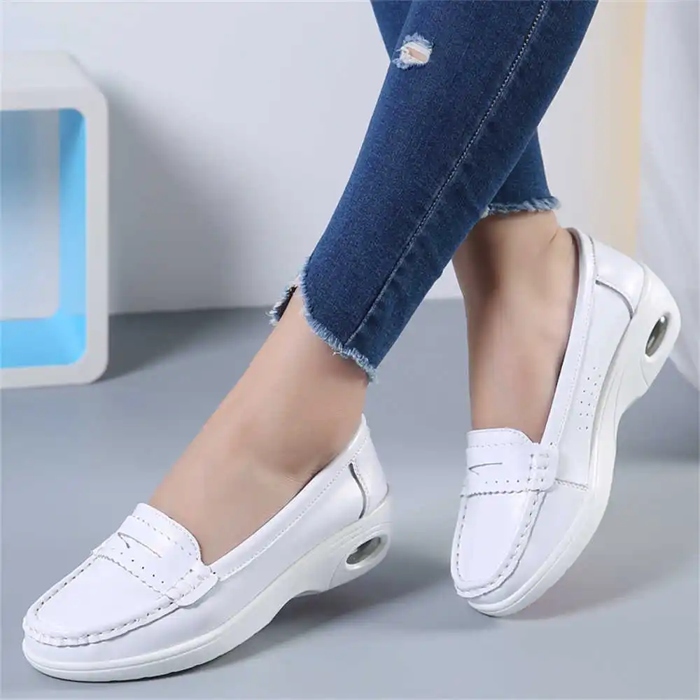 Thick Sole Slipon White Traine - Office Tech Outfits recension och pris
